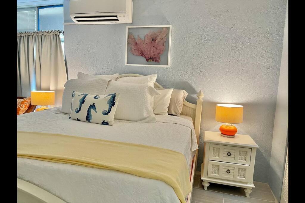 Mermaid Escape - Amazing Views! East End  Ngoại thất bức ảnh